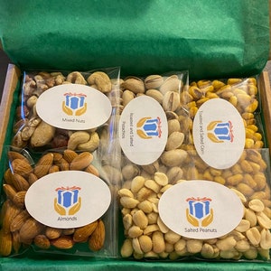 Nutritious & Delicious - Nuts Munch Letter Box Selection of 5 scrumptious and healthy nuts Present for Any Occassion or just a Treat - 250g