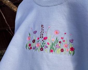 Wildflower Embroidered Sweatshirt, Botanical Floral Hoodie, Cottagecore Jumper, Nature Lover Gift, Flower Garden Sweater