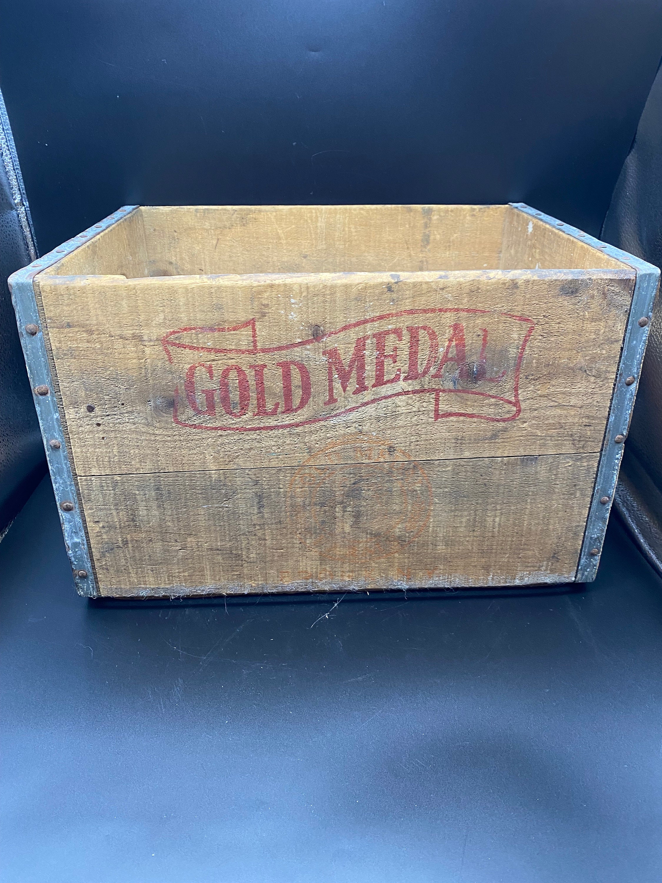 Vintage Gold Medal Farms Milk Crate Wooden Box Bronx, New York