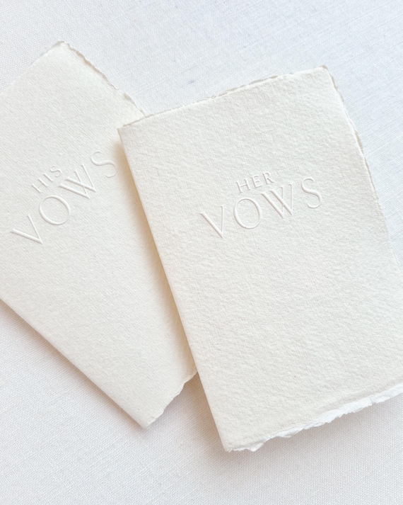 Geloften boekjes | His & Hers | set van 2 | Vow Books | Off-white Handgeschept Papier met Blinddruk