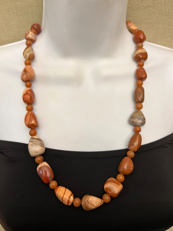 Vintage Agate and Carnelian necklace - image 4