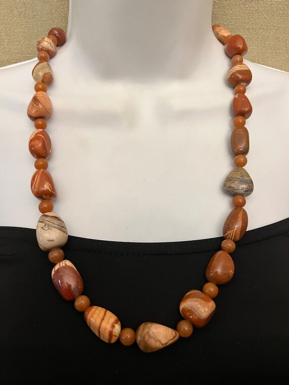 Vintage Agate and Carnelian necklace - image 2