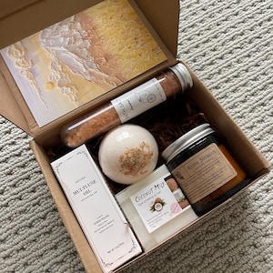 Spa Gift Box for Her – Self Care Package, Stress Relief Gift, Friendship Gift, Hygge Gift Box, Mental Health Self Care Box, Relaxation Gift