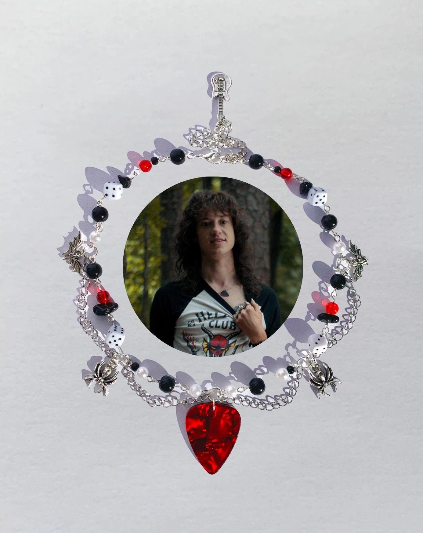 Pendentif Stranger Things - Collier Acier Inoxydable Beige - Neuf Avec étiquettes