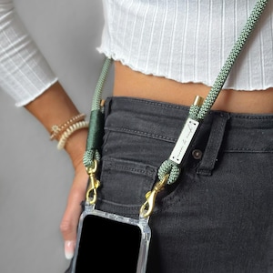 Chaîne de téléphone portable verte « Matcha » avec mousqueton doré et étui de téléphone portable transparent pour iPhone, Samsung, Huawei, Xiaomi, Google