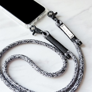 Chaîne de téléphone portable « Good Boy » avec mousqueton noir et emballage noir -moon&neck