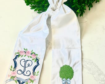 Monogrammed Wreath Sash, Personalized Wreath Sash, Embroidered Wreath Sash, Monogrammed Wreath, Crab Wreath Sash, Coastal, Hostess Gift,