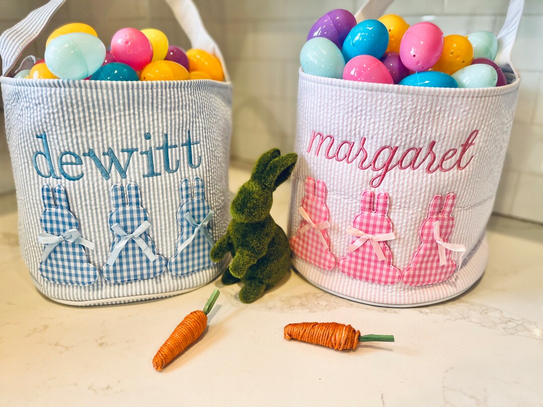 Designer Easter basket “Singing Bird” patriotic collection / adult main image 0