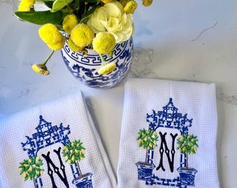 Keukenhanddoek met monogram, chinoiserie keukenhanddoek, gepersonaliseerde handdoek, gastenbadkamer, geborduurde handdoek, huwelijkscadeau, Lemon Pagoda