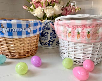 Canasta de Pascua personalizada, canasta de Pascua con monograma, canasta de Pascua de cuadros vichy bordados, canasta de Pascua de sirsaca preppy con monograma