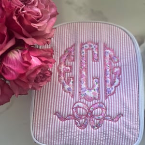 Monogrammed Seersucker Lunch Box, Personalized Child&#39;s Lunch Box, Embroidered School Lunch Box, Applique Insulated Lunch Bag, Seersucker Bag