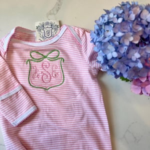 Monogrammed Baby Outfit, Personalized Coming Home Outfit, Personalized Baby Gift, Monogrammed Baby Gown, Newborn Gift, Homecoming Outfit