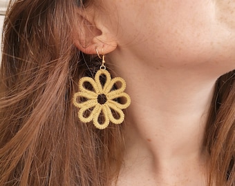 Rattan flower earrings, tatting lace jewellery, wicker earrings, boho floral earrings, raffia earrings, autumn jewellery, gift for her
