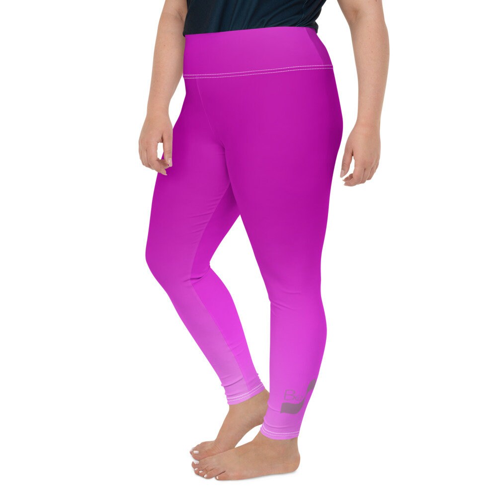 most flattering yoga pants for plus sized women