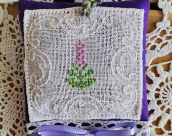 Lavendelsäckchen * Lavendeltütchen * Lavender-Bag * mit echtem Lavendel befüllt * bestickt * zum Aufhängen * Dekoration *