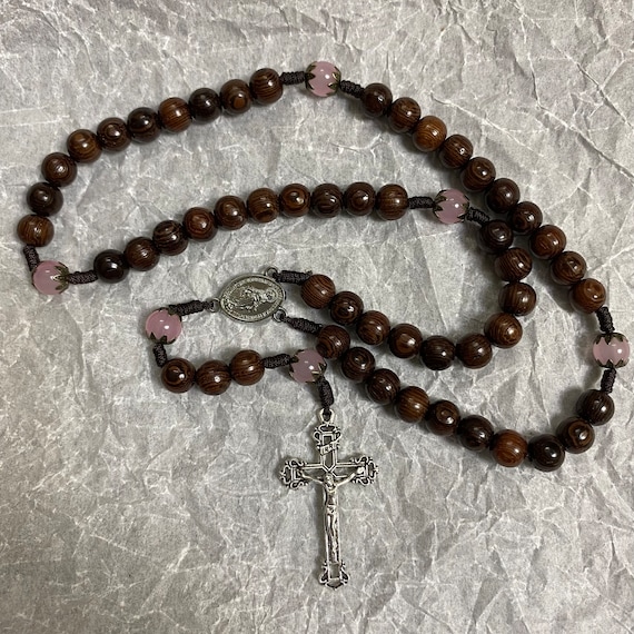Catholic Rosary featuring black wooden beads and pink gemstone accents, Wood Bead rosary, Pardon Crucifix Rosary, Cord Rosary,Rosary for Her