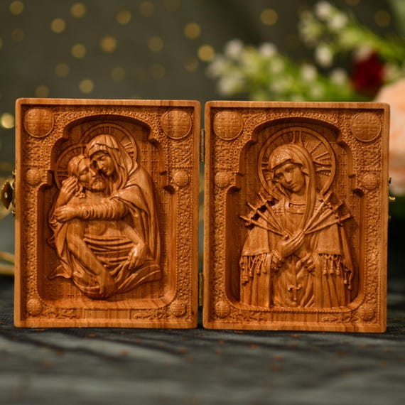 Our Lady of Sorrows La Pieta Wooden Diptych Catholic Gift Blessed Mother Art Religious Home Decor Christian Altar Mary and Jesus Icon