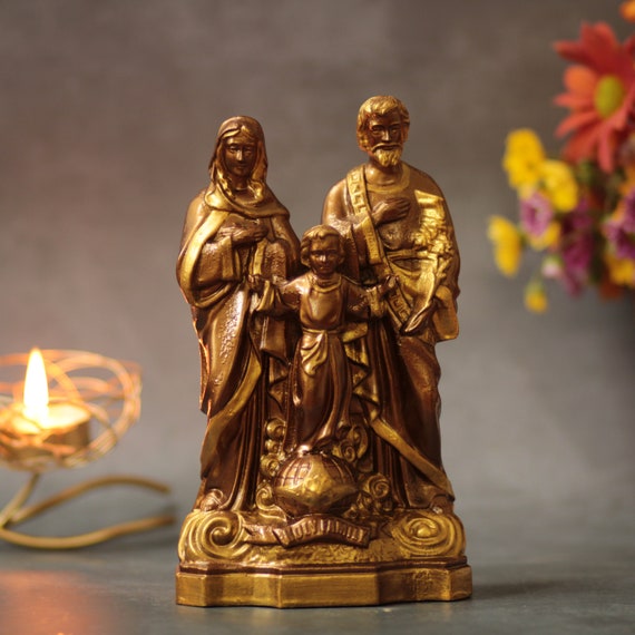 Holy Family Christian Sculpture Vintage Style Christian Art Home Decor and Gifts Religious Icons of Saint Prayer Altar Easter Gifts