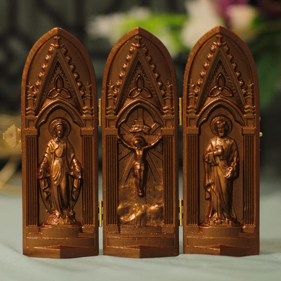 Antique Style Portable Holy Family Religious Icon Prayer Altar Catholic Virgin Jesus Joseph Catholic Statue Wooden Prayer Supplies