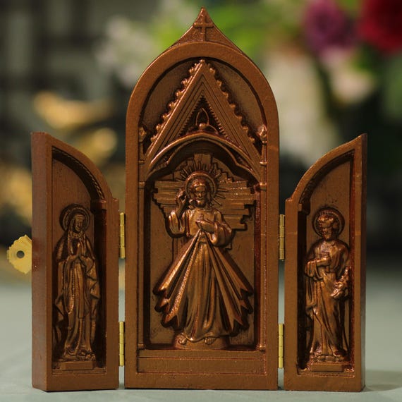 Catholic Triptych Jesus Christ- St. Joseph- Virgin Mary Antique Style Religious Gifts Wooden Catholic Home Altar Jesus Christ