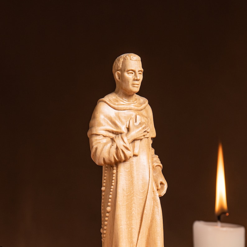 St. Martin de Porres Statue, Saint Statue Wood Carving, Religious Catholic Statue,Religious Gifts,Housewarming Gift,New Home Gift,Home Decor