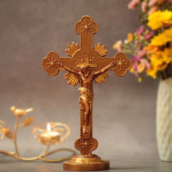 Christ Crucifixion Wood Carving Vintage Style Cross Wall Hanging Catholic Prayer Wooden Wooden Crucifix Prayer Altar Hanging Ornament