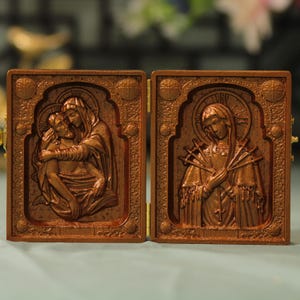 Catholic Diptych Antique Style wooden Christian Icon Our Lady of Sorrows La Pieta Jesus Catholic Art Handmade Home Decor Spiritual Stuff