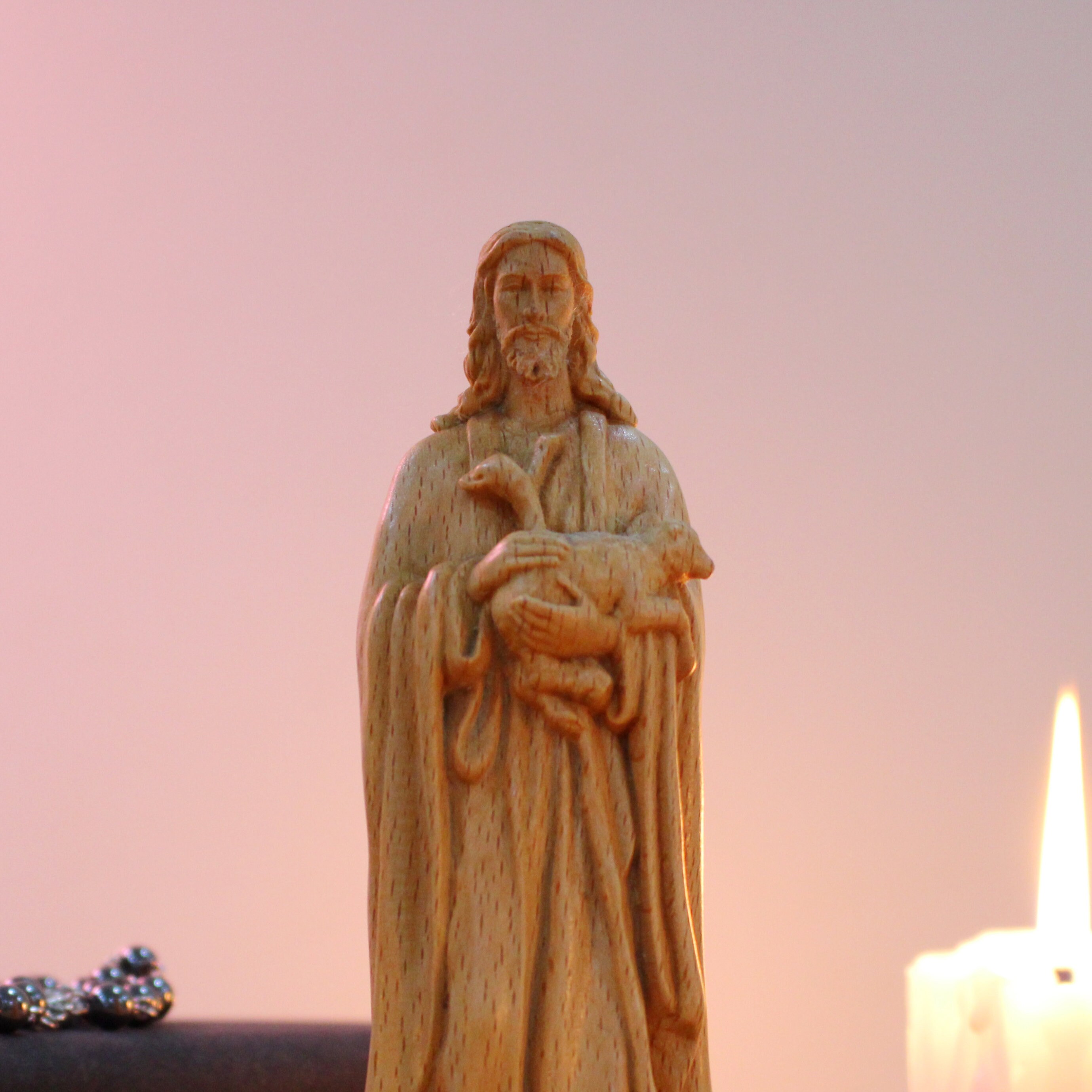 Jesus Christ with a Lamb Wooden Statue Free Engarving Religious