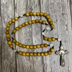 Traditional Catholic Rosary made of wood, Paracord Rosary, Wood Bead rosary, Pardon Crucifix Rosary, Catholic Gifts, Cord Rosary