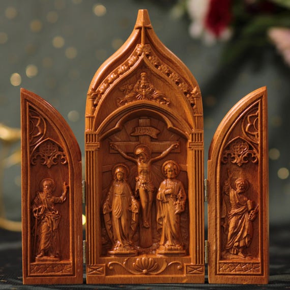 Crucifixion Scene Triptych | Jesus on Cross with Mary, St. Joseph, St. Peter, St. Paul | Catholic Wall Art | Christian Home Decor
