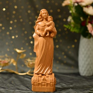 Virgin Mary and Baby Jesus Wooden Statue: A Symbol of Love and Devotion Wood Carving Home Decor Jesus Wood Statue Religious Artwork