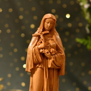 Saint Thérèse of Lisieux Wooden Statue Catholic Saint Teresa of the Child Jesus Carved Figurine Christian Gift Catholic Decor Little Flower