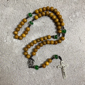 Green Gemstone Catholic Rosary, Paracord Rosary, Wood Bead rosary, Pardon Crucifix Rosary, Catholic Gifts, First Communion Gift, Cord Rosary