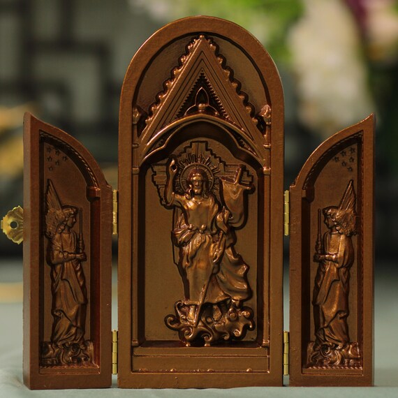 Handmade Prayer Altar Antique Style Jesus Christ and Angels Catholic Triptych Religious Gifts Wooden Catholic Home Altar Jesus Christ