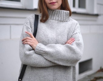 Chunky grey handmade wool minimalistic sweater