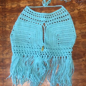 Large fringe crop top with pendant