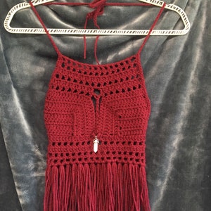 Women’s fringe crop top with pendant