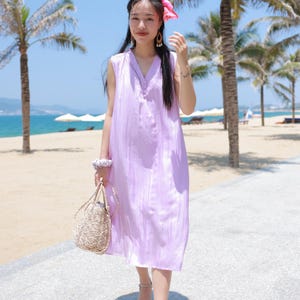 Custom-Made Habutai Silk V-Neck Button Sleeveless Top – Tailored to Your Measurements