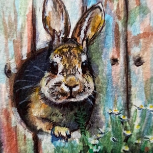 Arte originale ad acquerello Coniglio, arte retrò, Coniglio ad acquerello che sbircia dalla recinzione – Arte animale stravagante dipinta a mano da ZhannetArt