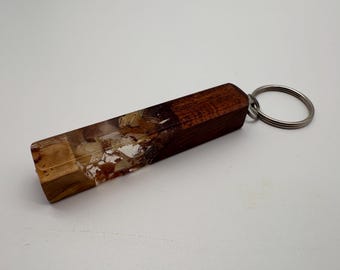 Keychain 2+1 free wood epoxy resin epoxy gift idea upcycling wood shavings wood pieces sustainable