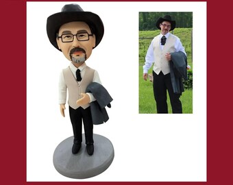 ForeverFig Personalized Bobblehead Figurine with Engraving – Individually Handmade from Photo