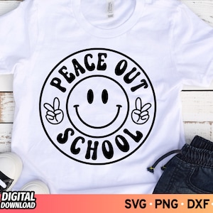学校お疲れ様 SVG、先生 SVG、学校最終日 SVG、笑顔の先生 SVG、卒業シャツ SVG、学校の終わり、Cricut 用 SVG ファイル