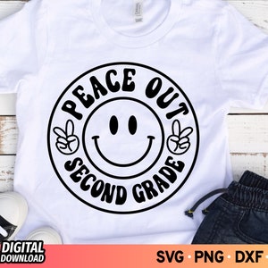 Peace Out Segundo Grado SVG, Maestro Svg, Último Día de Escuela Svg, Maestro Sonriente Svg, Camisa de Graduación Svg, Fin de Escuela, Archivos SVG Cricut