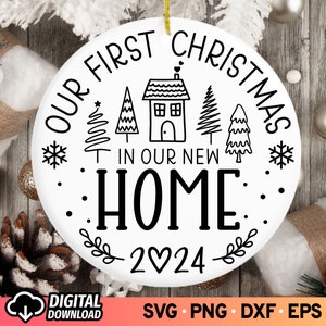 Onze eerste kerst in ons nieuwe huis 2024 SVG, kerstornament Svg, grappig kerst-T-shirt, 1e kerst nieuw huis, huisornament, ornament png