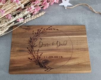 Board with name and wedding date/breakfast board/wedding/wedding gift/breakfast board personalized/wood