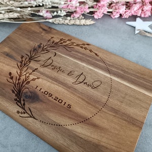 Brettchen mit Namen und Hochzeitsdatum / Frühstücksbrettchen / Hochzeit/ Hochzeitsgeschenk / Frühstücksbrettchen personalisiert /Holz zdjęcie 4