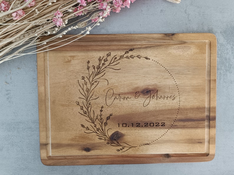 Board with name and wedding date/breakfast board/wedding/wedding gift/breakfast board personalized/wood 38 x 28 x 1,5 cm