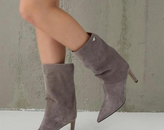 Gray Suede Leather Pointed Toe Heeled Boots (8 cm Heel) Size 40/7