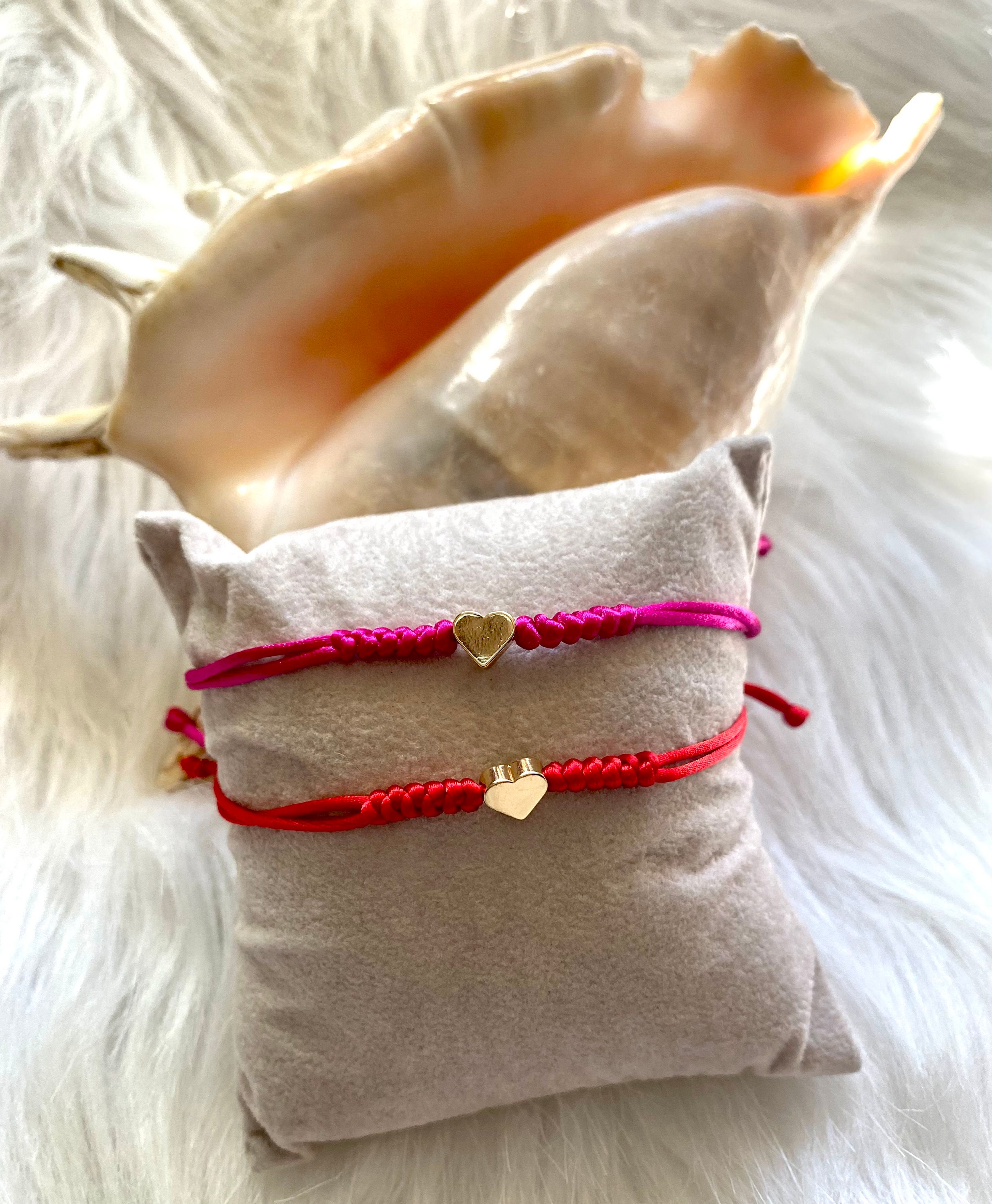 Bracciale dell'amicizia a forma di cuore con perlina in metallo color oro e argento (senza nichel) - Italia