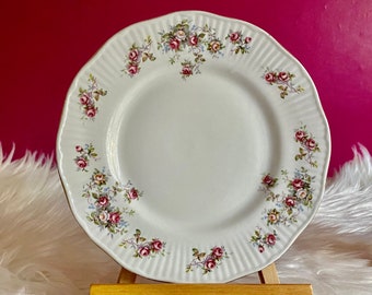 Vintage Teller Queen's Fine Bone China Rosina China Co Ltd